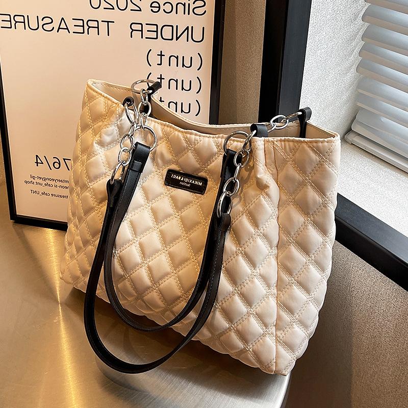 Women's Large Capacity Shoulder Bag Quilted Tote Bag Fashion All-match Commuter Bag