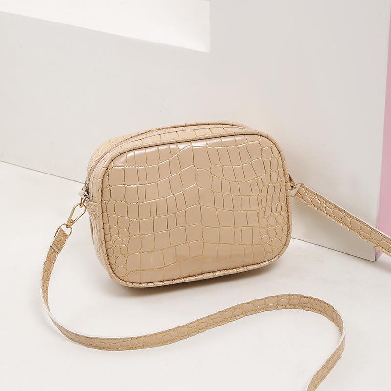 Новая высококачественная маленькая сумка, квадратная сумка с крокодиловым узором, модная и универсальная женская сумка-мессенджер через плечо.