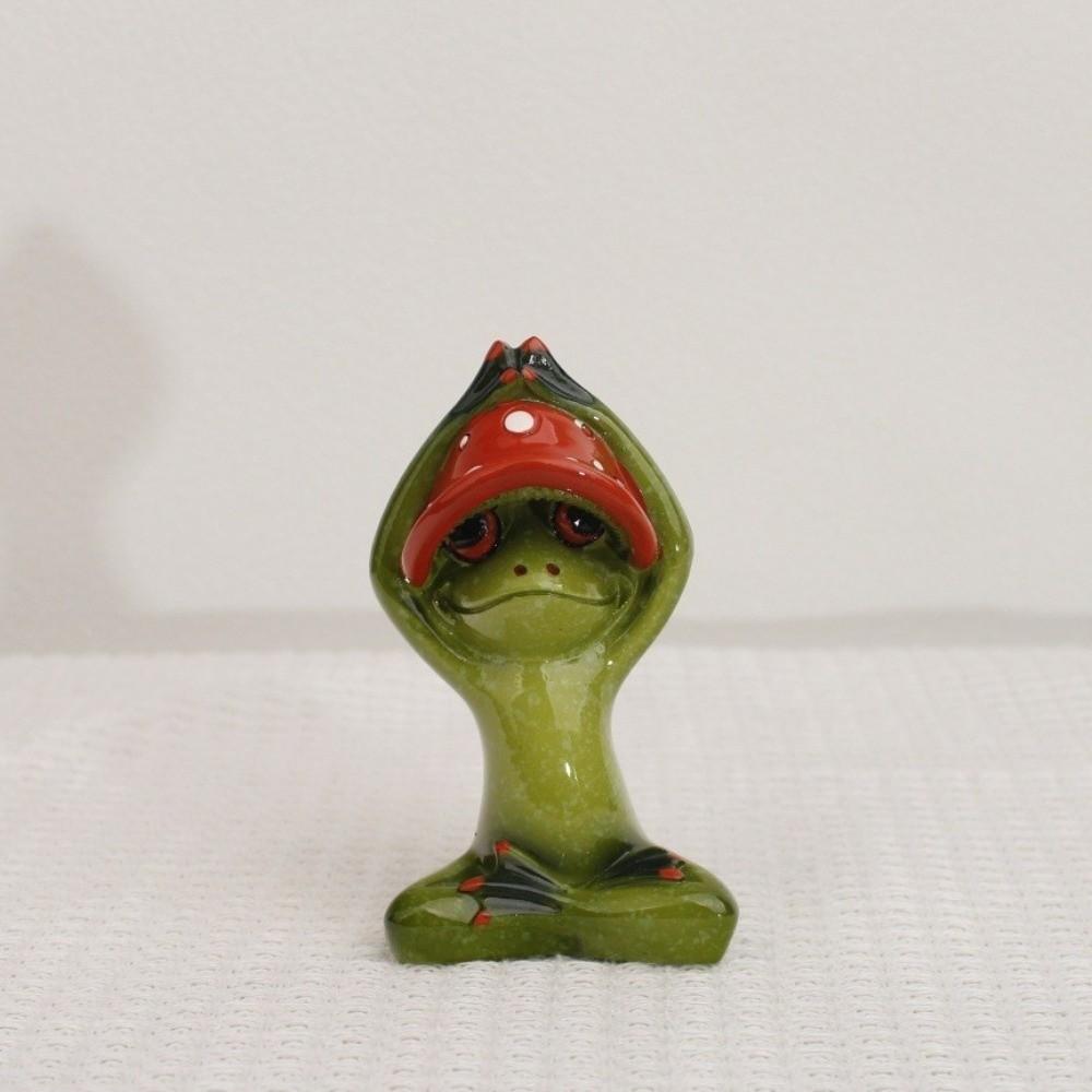 Handmade Yoga Frog Figurine Cartoon Mushroom Frog Statue Aesthetic Meditation Statue Garden Decor