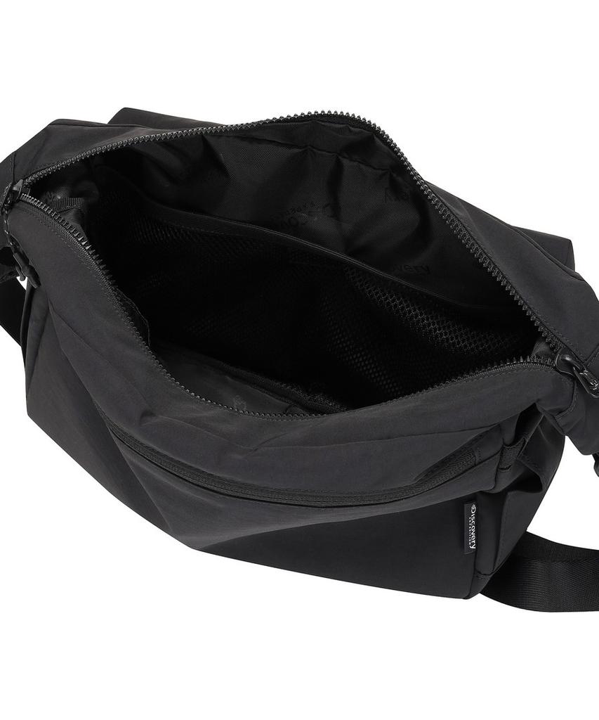 Сумка-хобо Discovery Expedition Reflex Pocket (черный)