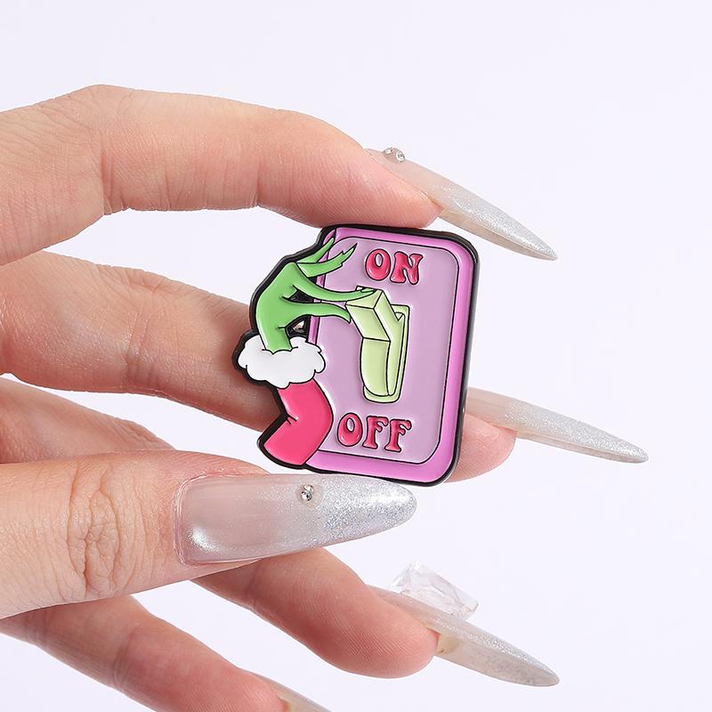 Зеленый Монстр Сердце Руки Эмалевый Значок Анимационные Персонажи С Рождеством Броши Значок на Лацкан Модная Бижутерия Подарки для Друзей