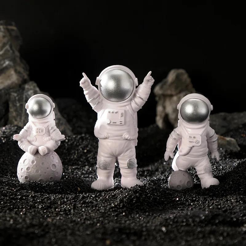 3 шт. Фигурка Астронавта Статуэтка Фигурка Космонавта Скульптура Образовательная Игрушка Настольное Украшение Дома Модель Астронавта Для Детей Подарок