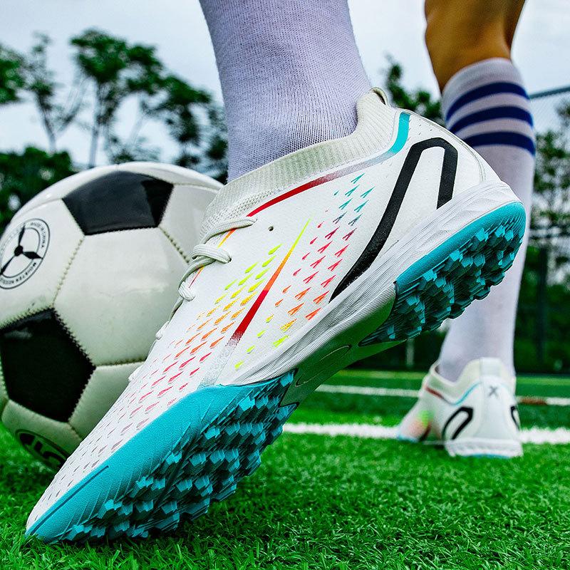 Новые бутсы с шипами, мужские студенческие взрослые, для тренировок на траве, с длинными шипами, нескользящие, профессиональные игровые бутсы для ударов