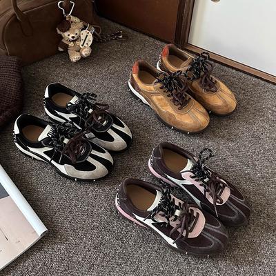 Версия из овчины ретро моральные тренировочные туфли женские 2025 ранняя осень интернет-знаменитости новая обувь женские туфли на плоской подошве повседневная спортивная женская