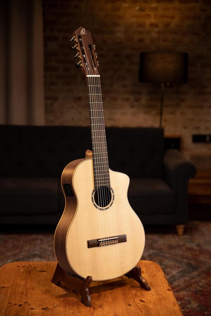 ORTEGA Classic Guitars FAMILY Series PRO Solid Spruce Top Electric Specification Bag 7-String RCE133-7 [Концерт включен] []