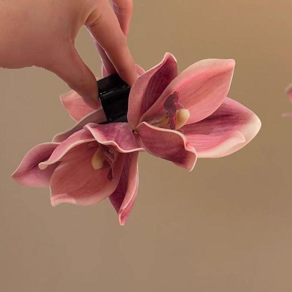 Sweet Yulan Flower Hair Claw Elegant Women Hair Accessories White Magnolia Shark Clip Vacation