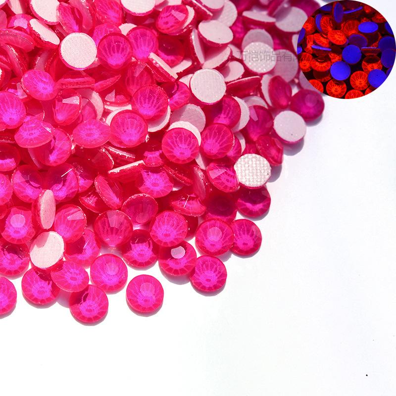 Крупная упаковка Единообразная имитация стекла Австрийский горячий бриллиант, Дно с термоклеем Сделай сам Одежда Обувь и Головные уборы Ювелирные изделия Стразы