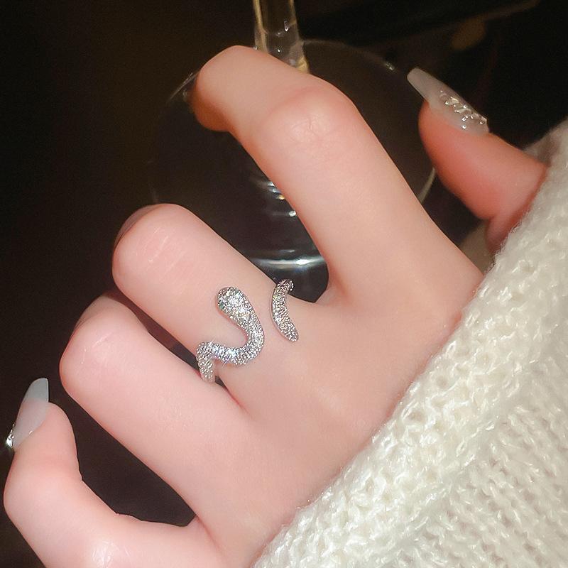 Luxury Zircon Sparkling Diamond Spirit Serpentine Ring Silver Open Ring High Quality Texture Simple and Versatile Trendy Cool Handmade for Women