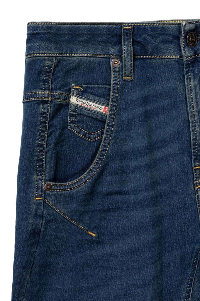 Джинсы-джоггеры из денима Boyfriend 00CYQVR9H21 01 Индиго Синий 25 [Diesel] Женские FAYZA-NER9H21