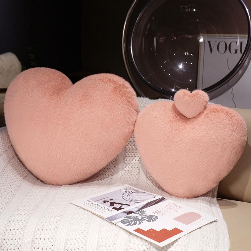 Small Fresh Love Throw Pillow Plush Toy Heart-Shaped Doll Home Living Room Pillow Girls Bag Keychain Pendant
