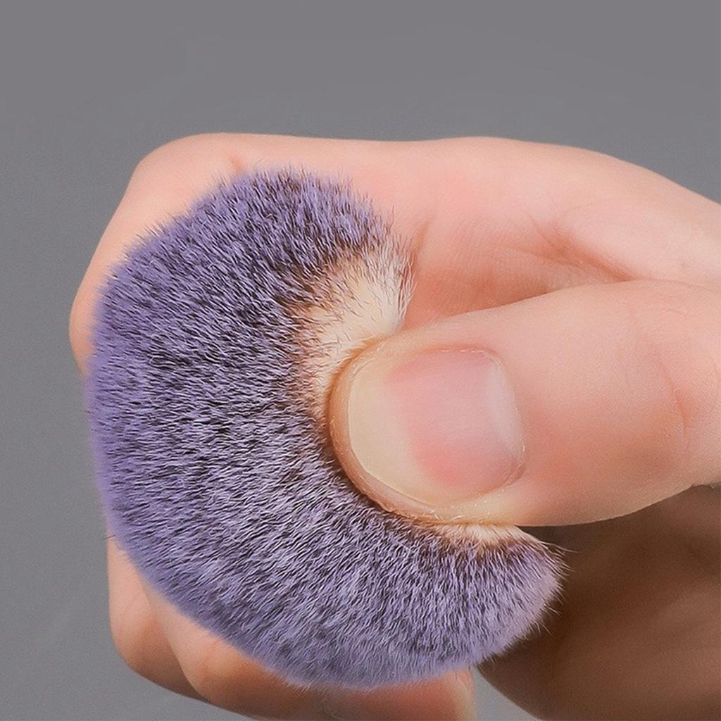 Двусторонняя кисть для нанесения тональной основы и консилера, односторонняя скошенная кисть для нанесения пудры, портативная кисть для макияжа.