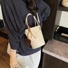 Retro Bag Women's New Spring and Summer Popular Messenger Bag Casual Portable Bucket Bag Shoulder Bag Tide