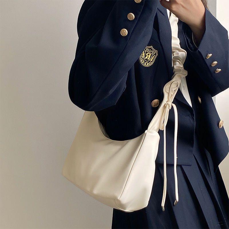 Дизайн Sense Французская одноплечевая плиссированная сумка Cloud Underarm, модная простая и высококачественная женская сумка