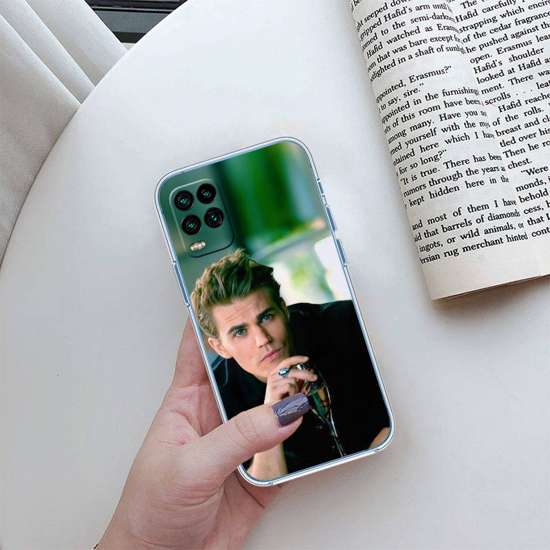 Чехол для телефона ED56 Дневники вампира для Motorola G34 G32 G31 G14 G84 G62 E32 G24 G72 G71 G73 G85 G200 G60S G60 G52 G51 G50 G42 G41 G32 G30