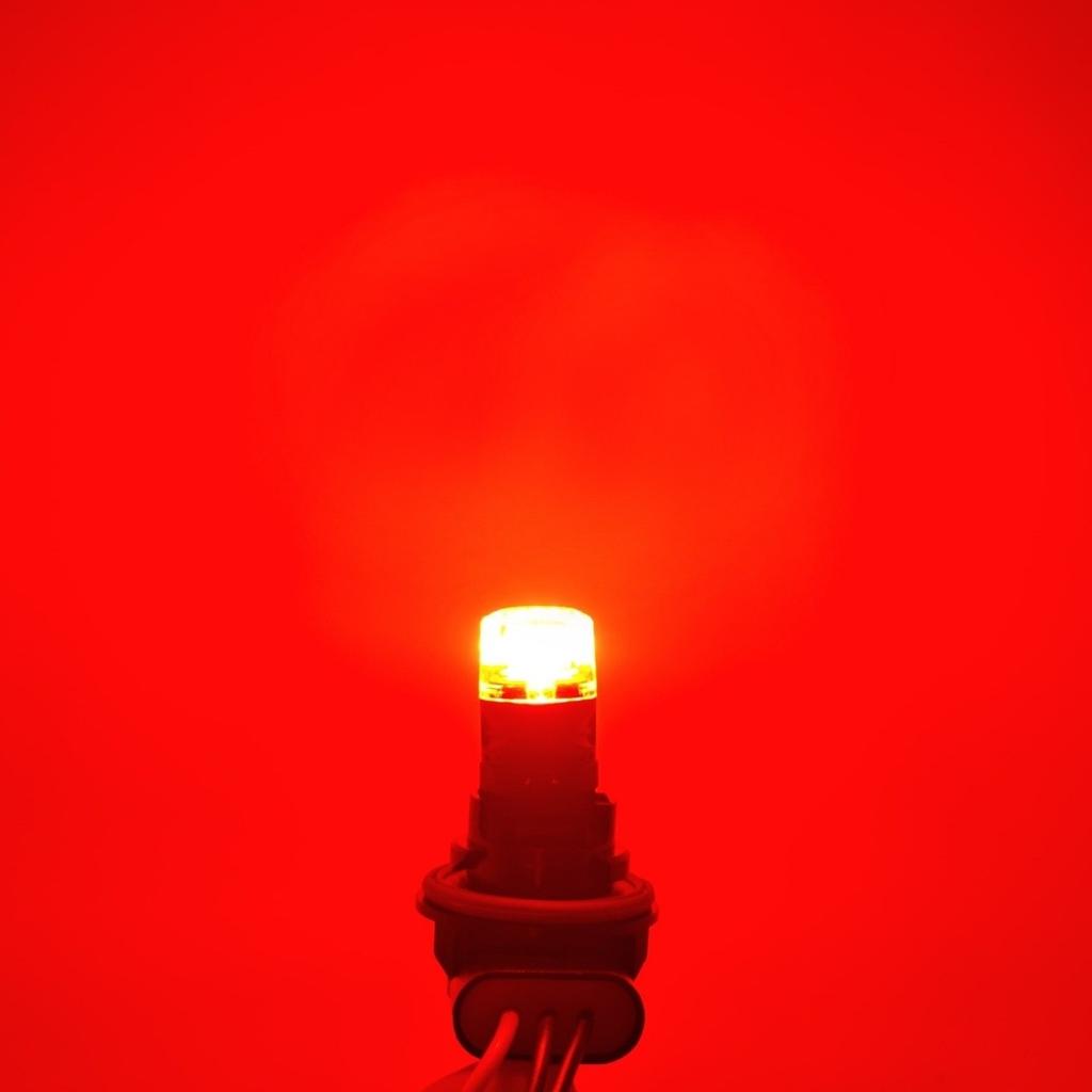 2 шт. светодиодная лампа P27/7W 3157 12V CANBUS 1800лм красная для бездорожья