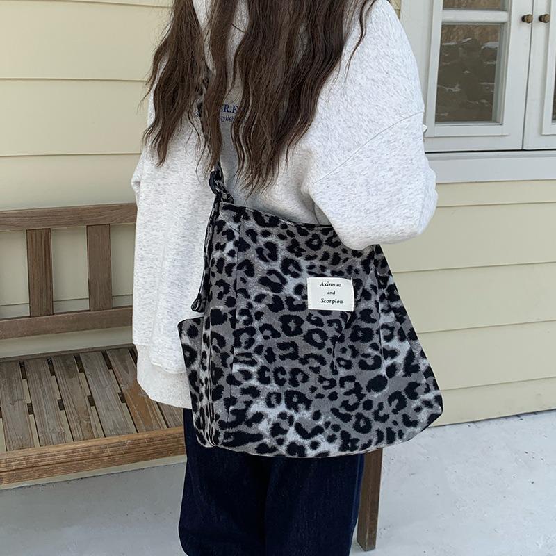 Новая простая сумка с леопардовым принтом, женская универсальная дорожная сумка большой вместимости, студенческая сумка-тоут для занятий, для ребенка и мамы