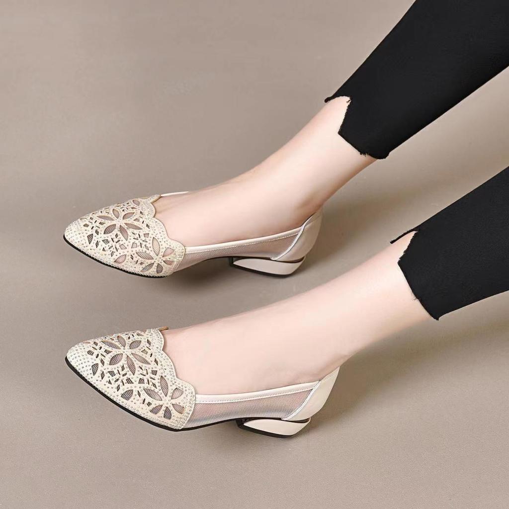 Hollow Out Sparkling Diamond Pointed Shoes for Women Spring and Summer Shoes with Thick Heels and Soft Soles Single Shoes
