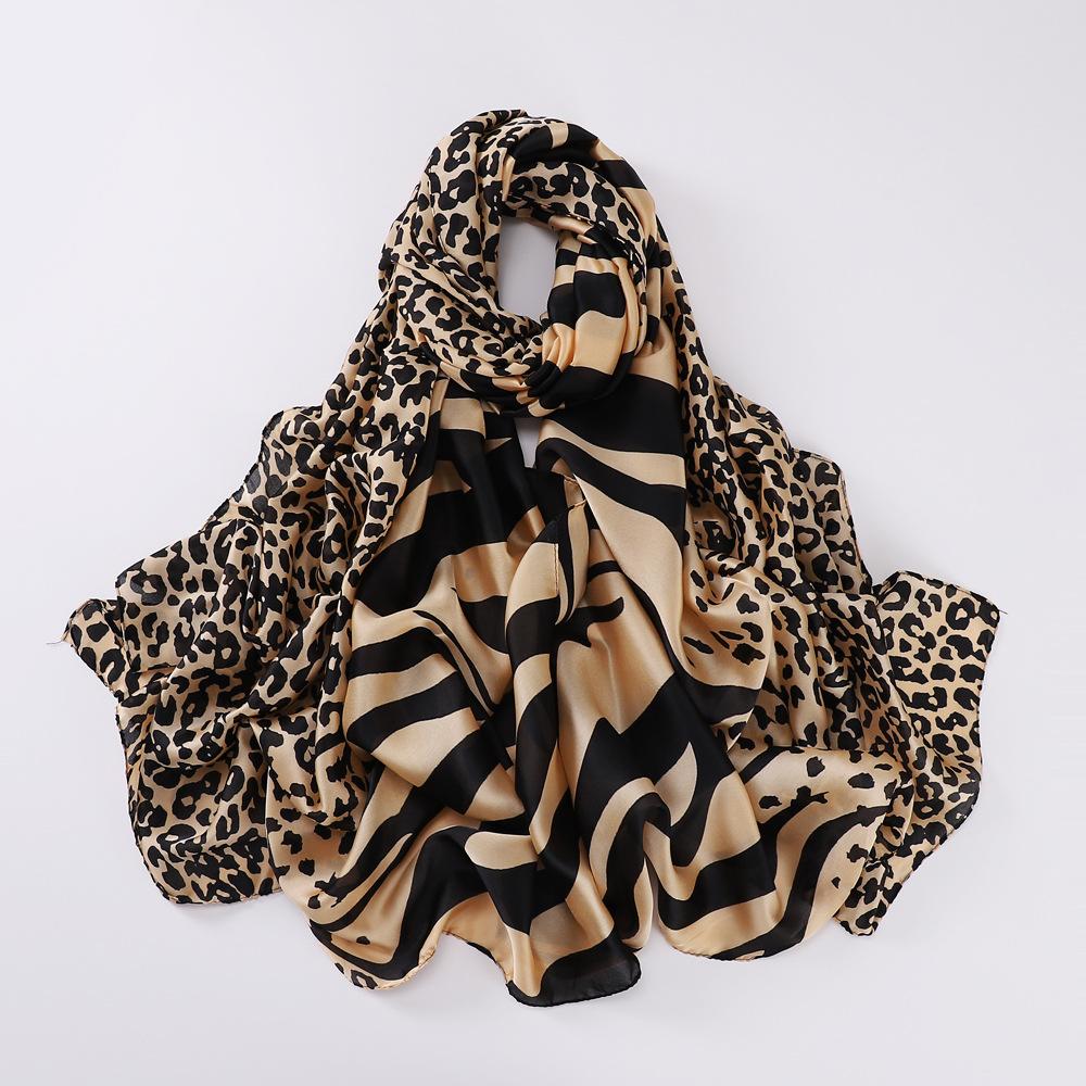 The New Leopard Print Patchwork Shawl Is Fashionable Retro Breathable and Sun-protective Thin Silk Scarf