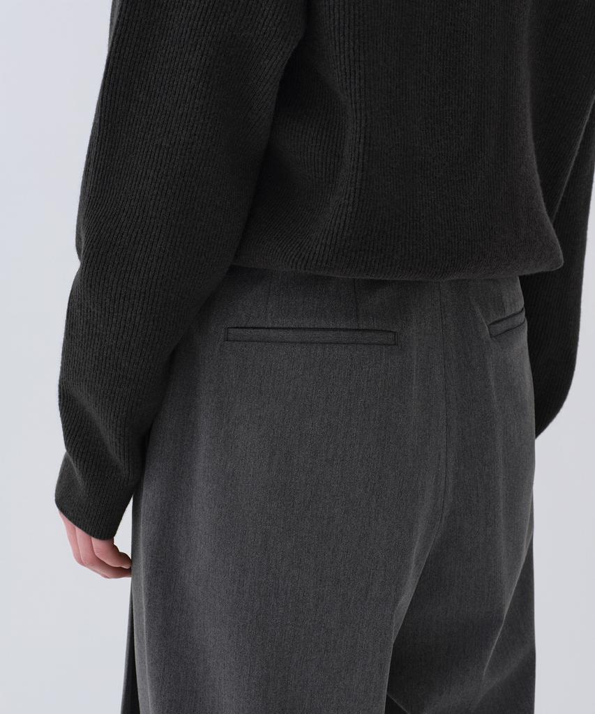 MUSINSA STANDARD Extra Wide Two-Tuck Hidden Elastic Waist Slacks [Medium Gray]