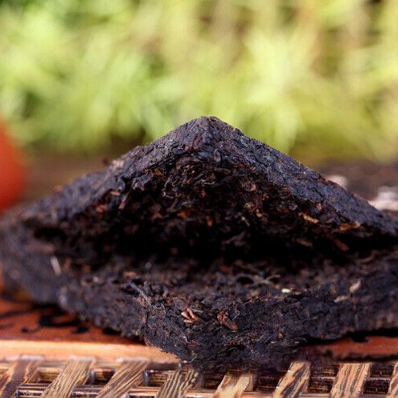 250 г ароматного чая из клейкого риса Юньнань Мэнхай, брикет, спелые листья чая пуэр, упакованные в коробку