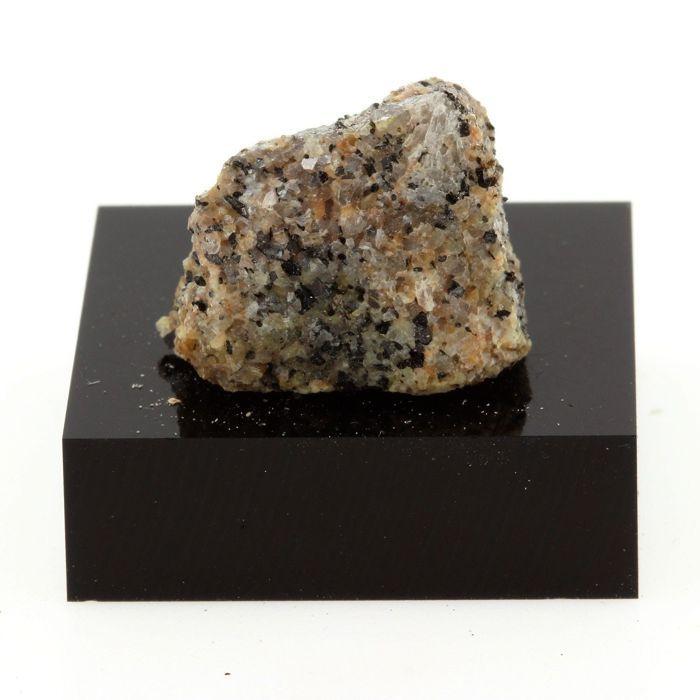 Paragneiss 35.6 carats