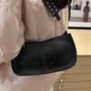 Crossbody Bag 2025 Spring New Armpit Bag Niche Handbag Versatile Commuter Single Shoulder Armpit Rivet Women's Bag