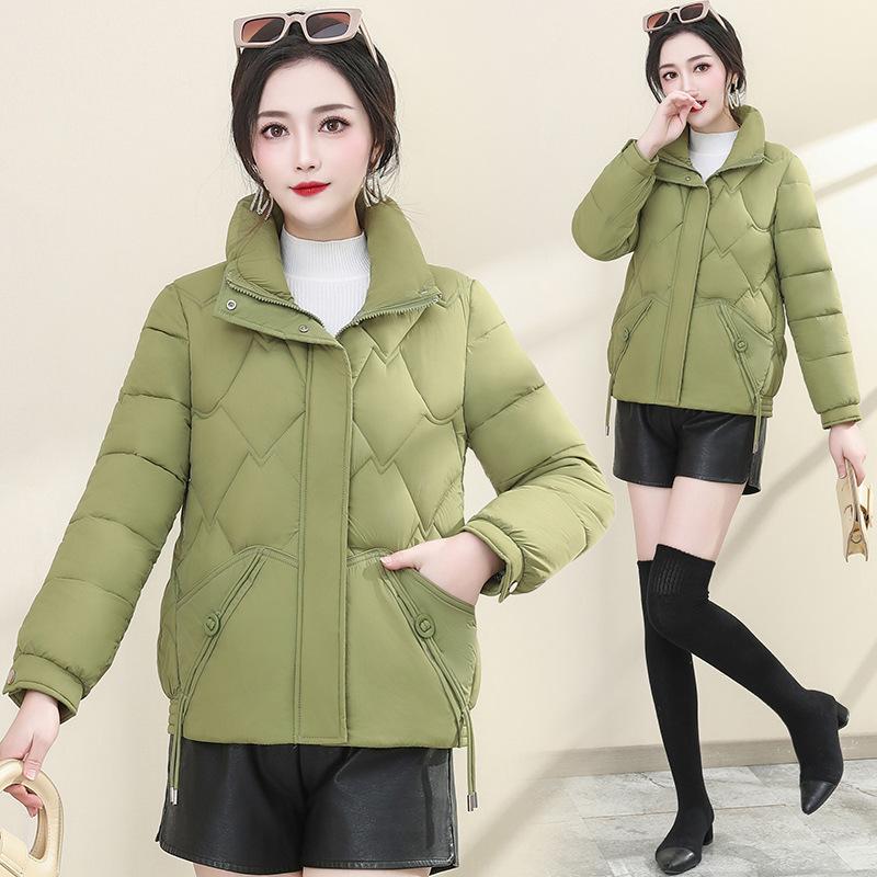 Пуховая хлопковая куртка для женщин. Зимняя одежда. Новая хлопковая куртка для маленьких мужчин. Модная легкая маленькая хлопковая куртка. Короткое и толстое пальто.