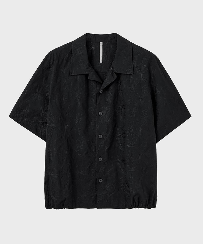 NOIRER Flower Embroidery Half Shirt (Black)