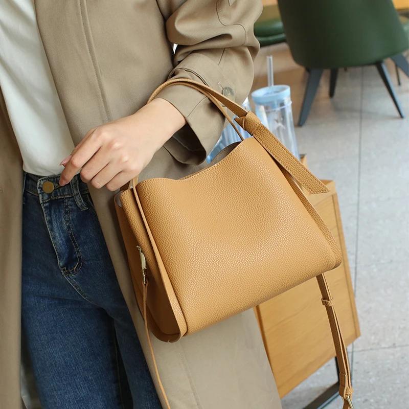 Genuine Leather Shoulder Bag for Women Feminine Luxury Fashion Designer Bags for Ladies Traveling Large Capacity Bucket Bags