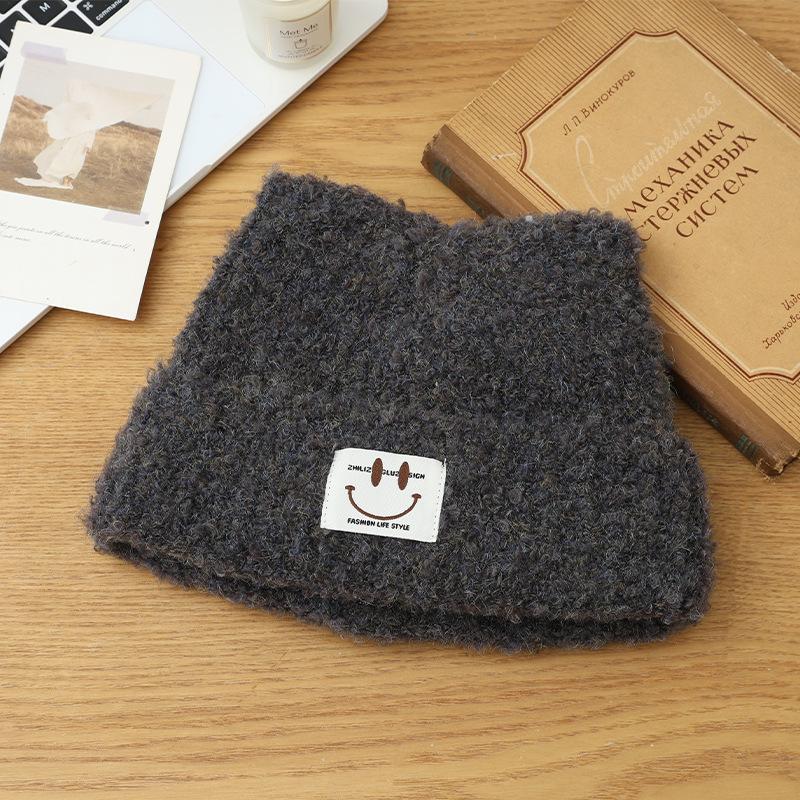 Autumn and Winter Hats Women's Cat Ears Cute Smiley Face Plush Thermal Hat Ear Protector Versatile Knitted Wool Hat