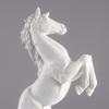 Анти-выцветающая фигурка лошади. Точно элегантный стиль. Деталь из смолы. Привлечение удачи. Богатство.