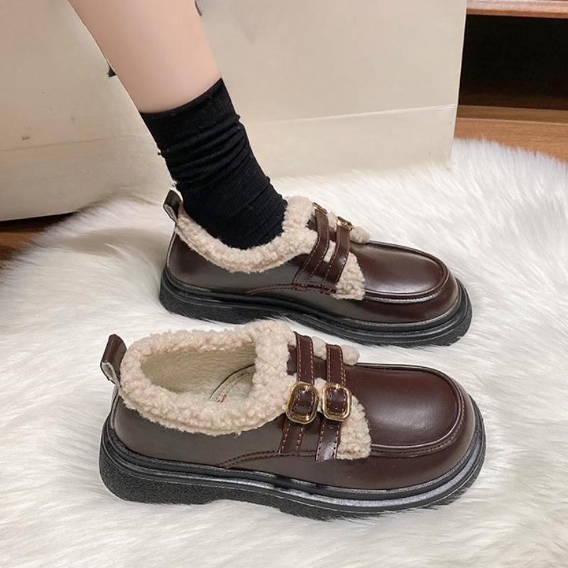Лоферы женские осень/зима 2024 теплая флисовая обувь первого слоя из коровьей кожи женская обувь с низким верхом из овечьей шерсти модные маленькие кожаные туфли