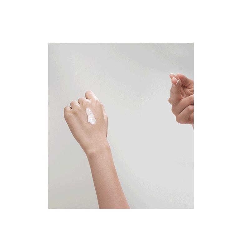 Aestura Derma UV365 Red Успокаивающий тонирующий солнцезащитный крем SPF50+ PA++++ 40 мл