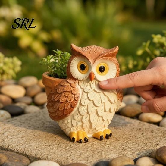 Small Outdoor Flower Pots Cute Cartoon Owl Planter, Resin Planter Pot, Decorative Weatherproof Courtyard Ornament Plant Pot for Succulents,