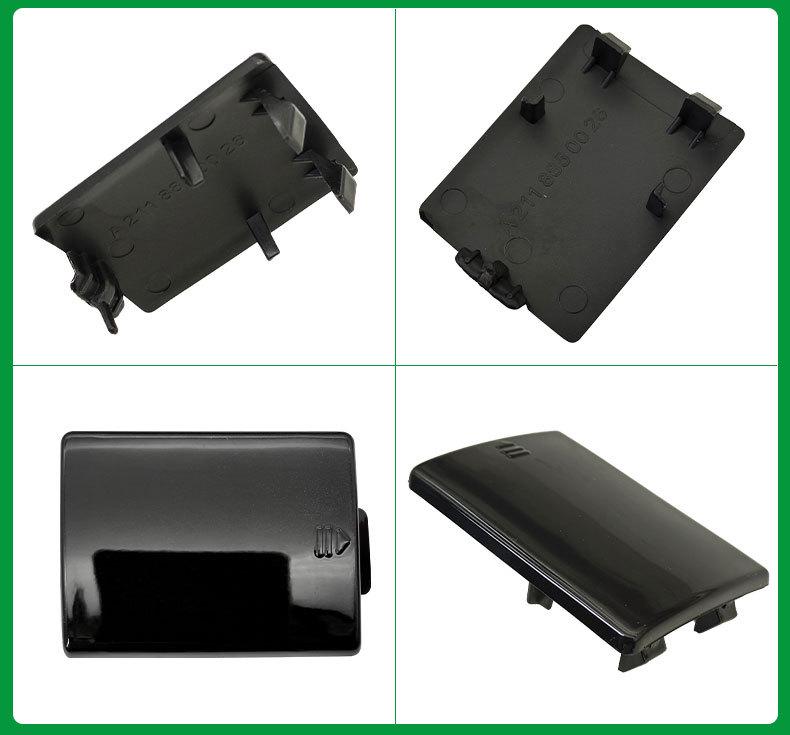 Накладка на буксировочный крюк переднего бампера Mercedes-Benz E-Class W211 2118850026