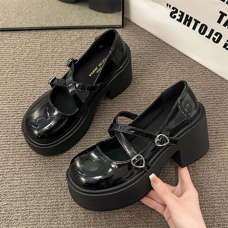 White Y2K High Heels Pumps Women 2024 Chunky Platform Mary Jane Shoes Woman Sweet Cute Heart-shaped Buckle Lolita Shoes