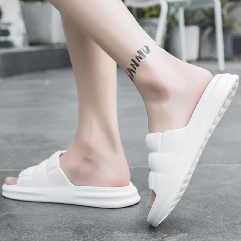Fashion Couple Male Slipper House Indoor Platform Walk Around Home Slides Eva Low Price Elegant 2025 Fashion Original Fun Pvc Men's Shoe