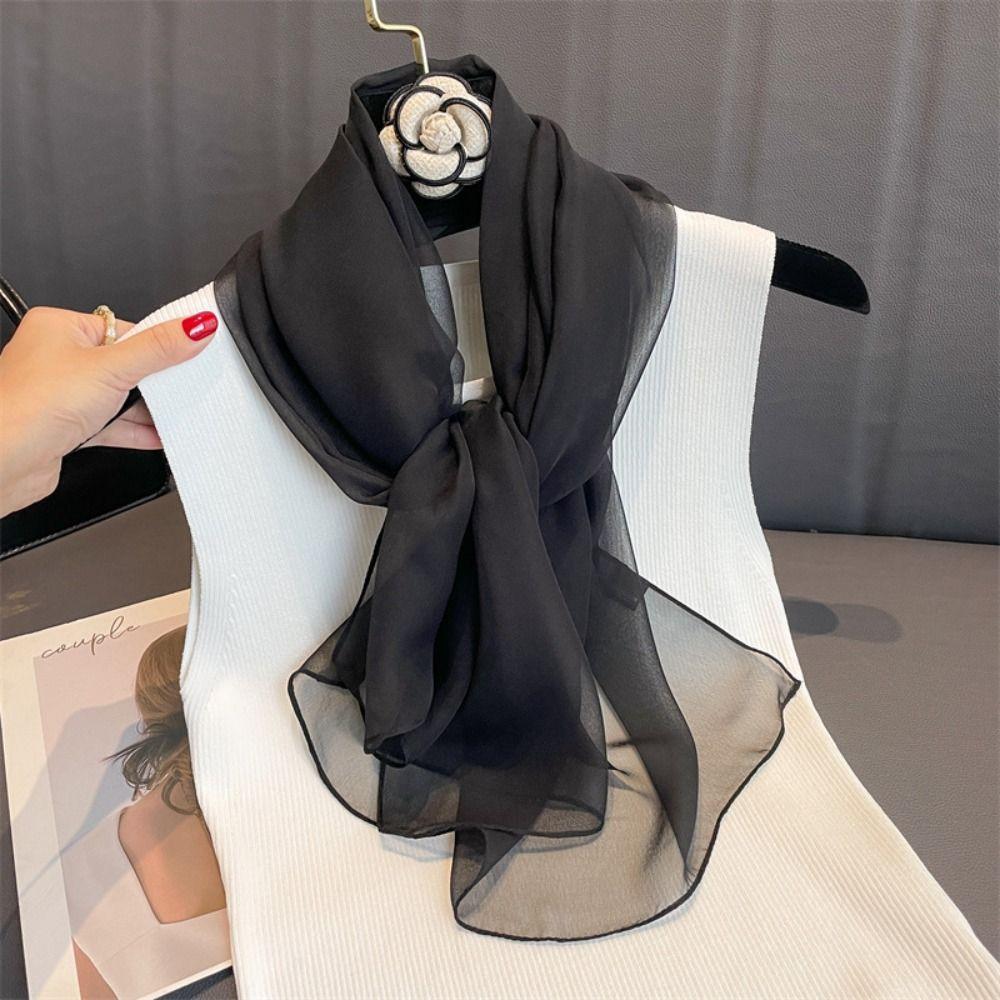 Luxury Brand Designer Beach Scarf Sunscreen Simulation Silk Scarf For Summer Women Accessories