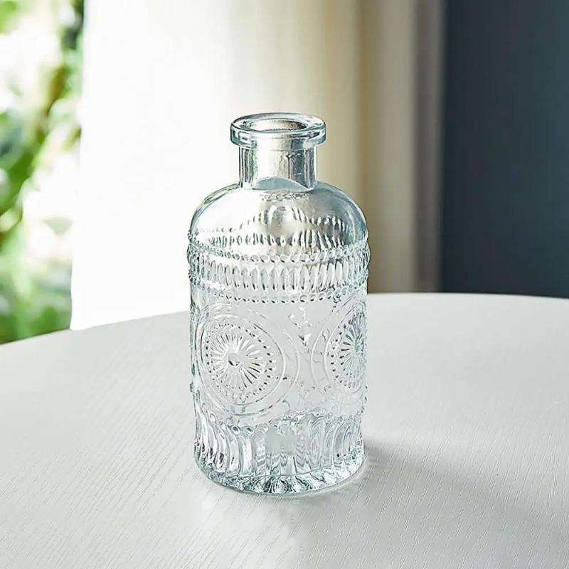 Simple Vintage Embossed Glass Vase Mini Small Flower Vase for Home Decor Table Centerpiece Wedding DIY Craft Gift Idea