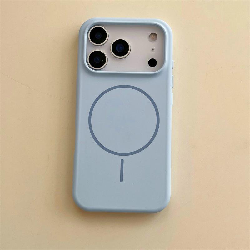 Подходит для iPhone17 магнитный жидкий чехол для мобильного телефона Apple 16 матовый мягкий 15promax чехол с большим отверстием для объектива