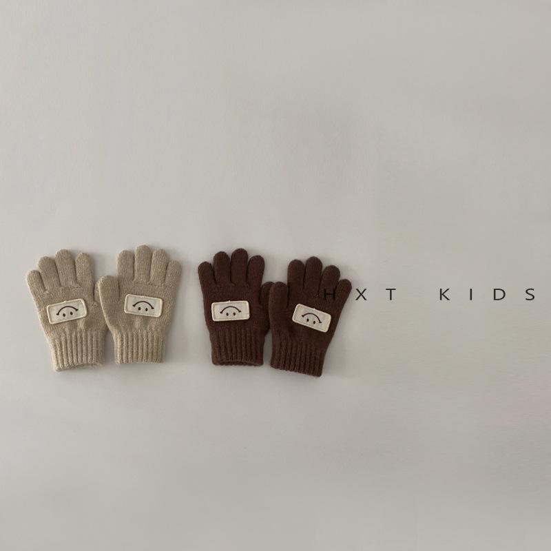 Детские перчатки для зимы, для улицы, теплые, стильные, со смайликом и маленькими кончиками пальцев. Детские зимние перчатки