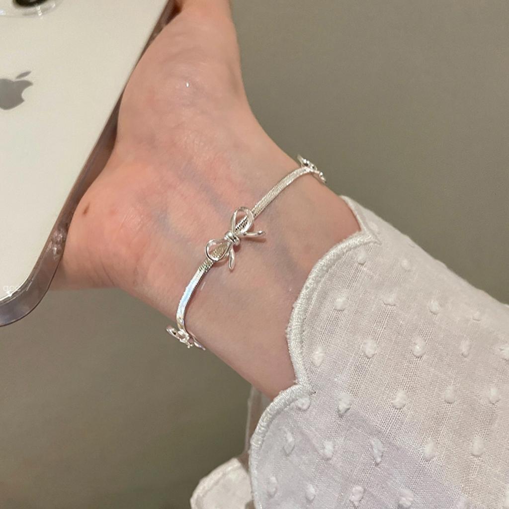 Серебряный бант из змеиной кости, женское легкое роскошное нишевое летнее премиальное ожерелье с ключичной цепочкой, браслет на холодный ветер