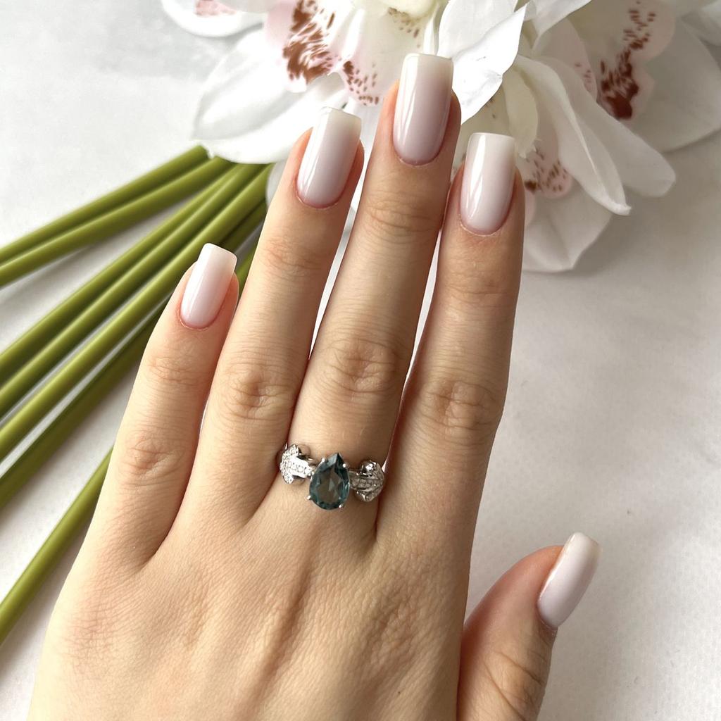 Silver Ring with London Blue Topaz 1.938ct, Cubic Zirconia, Product Weight 3.41 G (2151814)