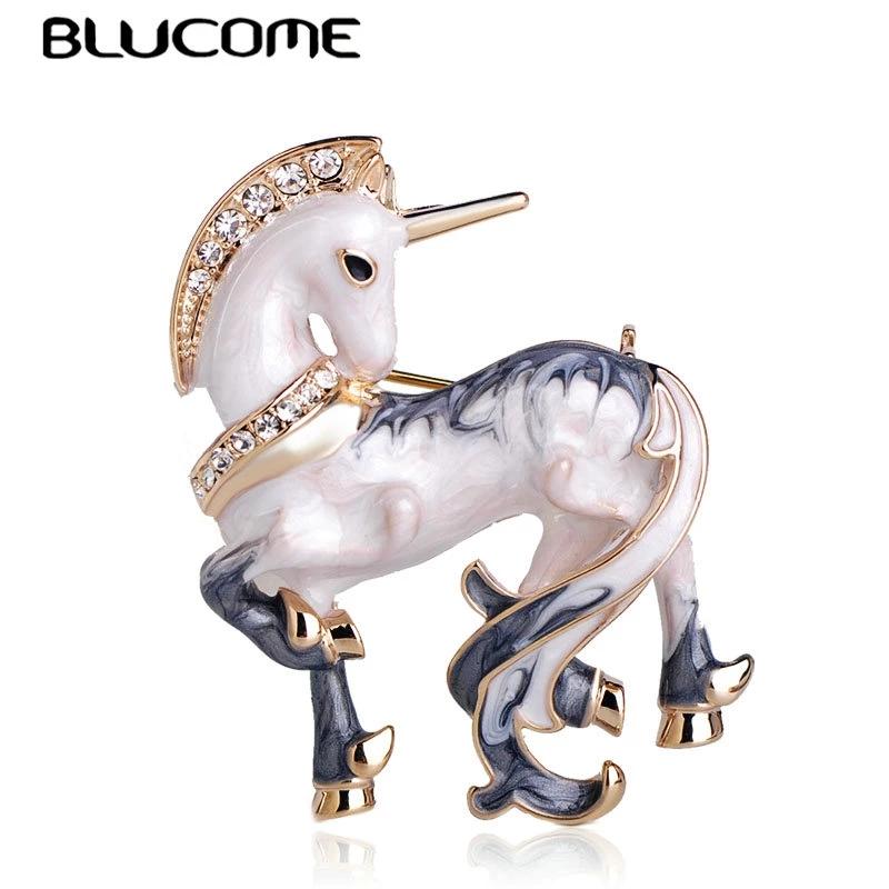Newest White Horse Shape Brooch Gold Color Texture Enamel Brooches For Men Boys Coat Collar Sweater Animal Jewelry Pins