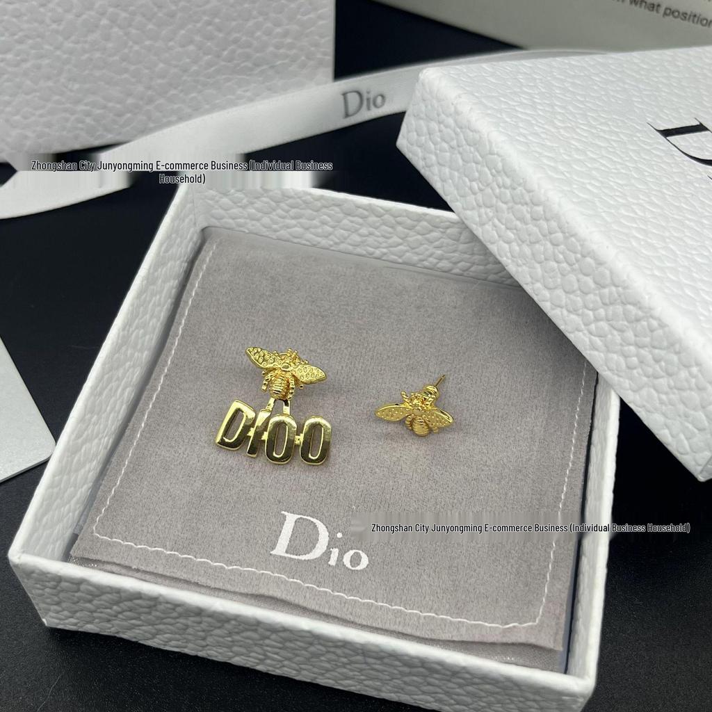 Асимметричные серьги 'Золотая пчела' для женщин: Уникальный дизайн