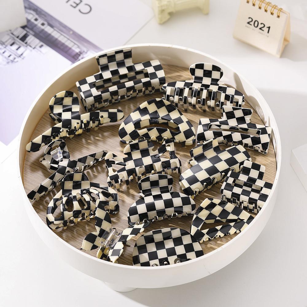 2023 Black and White Matte Polished Hollow Acrylic Hairpin Lovely Hairpin Temperament Girl Hair Crab Hair Accessories