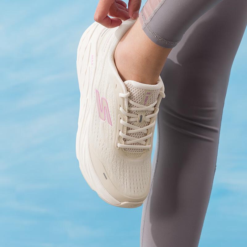 Skechers Женские беговые кроссовки GO'7/24