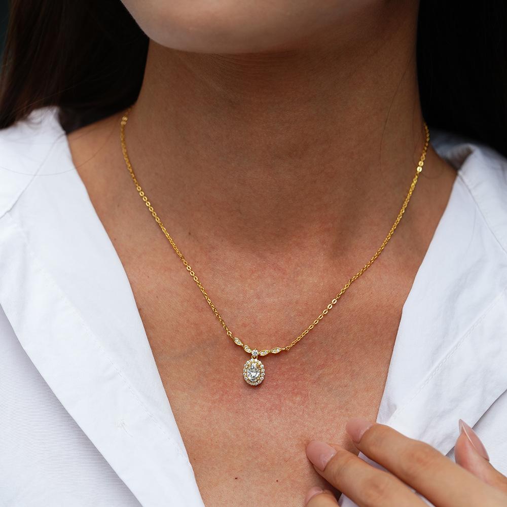 Vvs1 D Color 1Carat Oval Cut Moissanite Necklace Angel Wing Design 18K Gold Plated Zircon Pendant Chain Suitable for Women