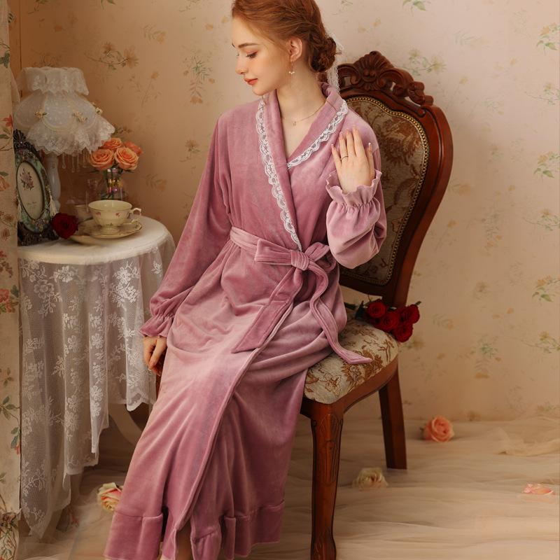 Velvet Robe Women Fall Winter Long-sleeved Bathrobe Court Style French Velvet Pajamas Bridal Red Morning Robe Thickened Homewear
