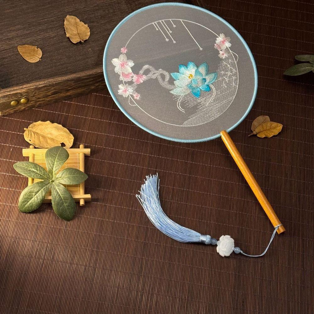Веер с вышивкой в китайском стиле, ручной шелковый веер, веер в древнекитайском стиле, китайская свадьба